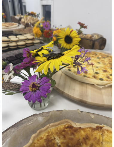 merienda para 22 mujeres para cierre...