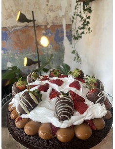 Brownie cake frutillas y...